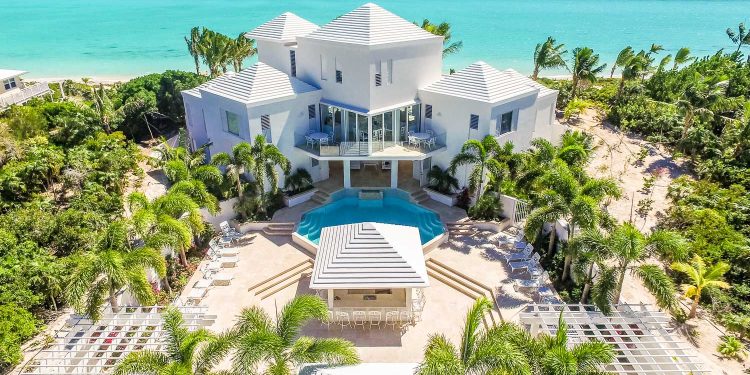 7 Most Gorgeous Caribbean Airbnbs Travelers Escapes