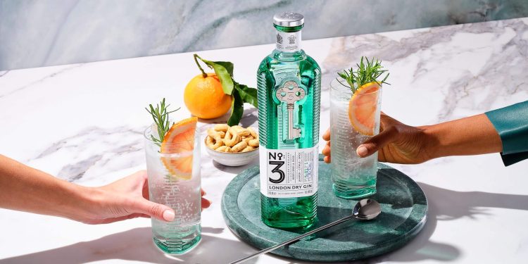 Summer Pop-Up at Sloane Club Roof Terrace with No. 3 Gin Music Residency